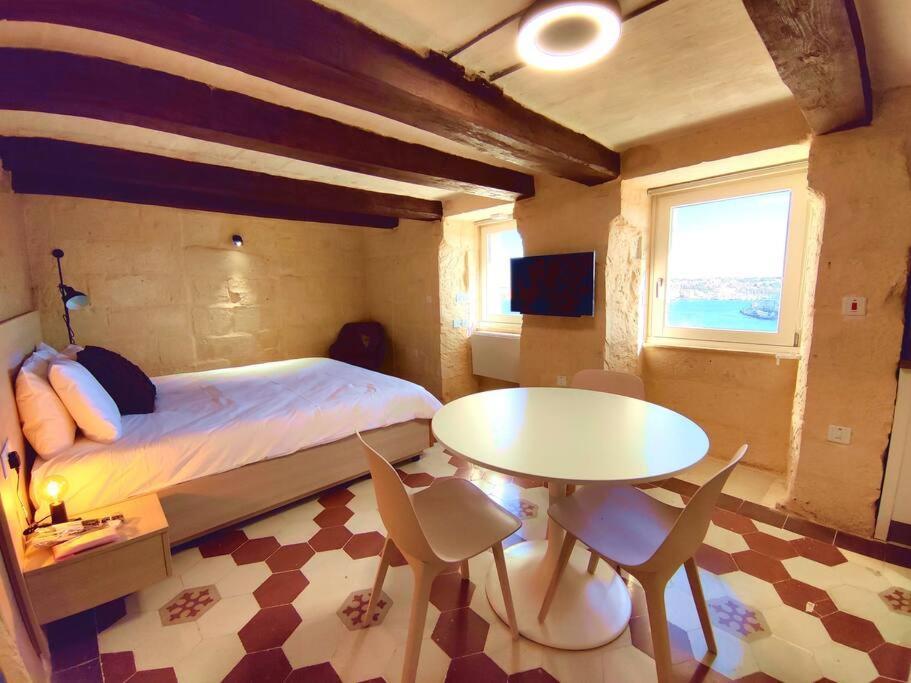 Coast 52 Savynomad Harbour Residences Wow Views Valletta Eksteriør bilde